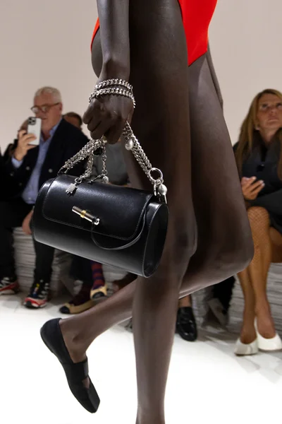 Look 11